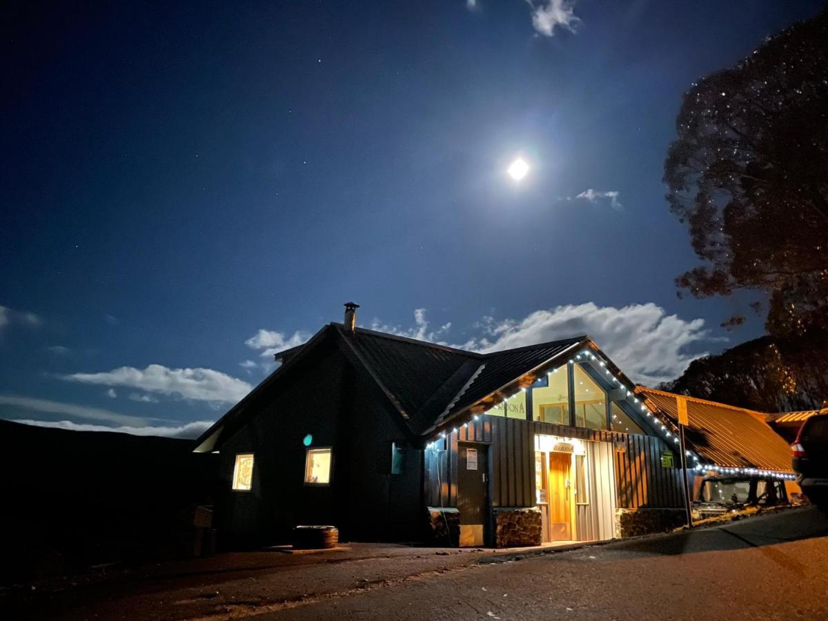Cooroona Alpine Lodge Falls Creek Exteriér fotografie